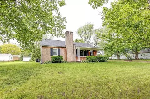 11 Mermary Dr, Fredericktown, OH 43019