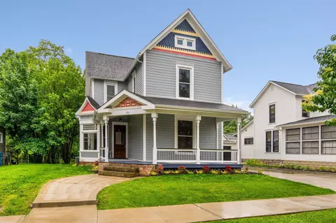 261 W 6th St, Marysville, OH 43040