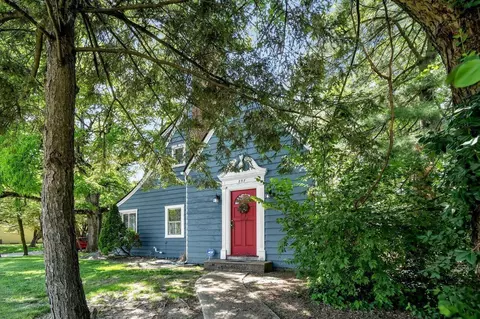 297 S James Rd, Columbus, OH 43213