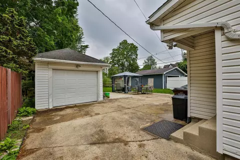 Exterior - 25 Roosevelt Dr, Springfield, OH 45504 photo 10 of 11