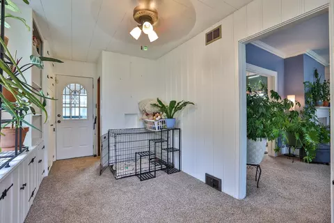 Entry Way - 25 Roosevelt Dr, Springfield, OH 45504 photo 4 of 5