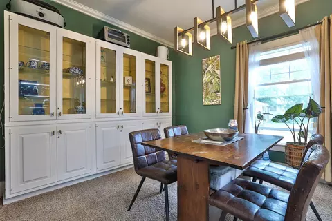 Dining - 25 Roosevelt Dr, Springfield, OH 45504 photo 1 of 3