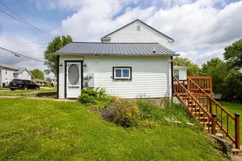 235 S Wood St, Loudonville, OH 44842