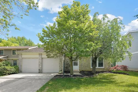 1711 Twin Oaks Dr, Powell, OH 43065