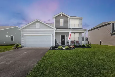 1199 Lake Forest Dr, Hebron, OH 43025