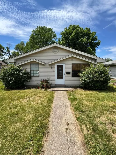 203 Center St, Trenton, OH 45067