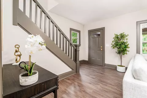 Entry Way - 46 E Markison Ave, Columbus, OH 43207 photo 2 of 2
