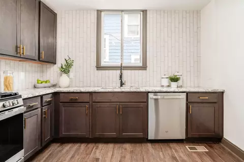 Kitchen - 46 E Markison Ave, Columbus, OH 43207 photo 4 of 4