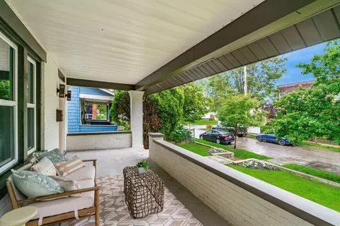 Exterior - 46 E Markison Ave, Columbus, OH 43207 photo 4 of 13