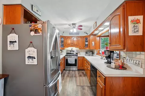 Kitchen - 701 Hartford Dr, Springfield, OH 45503 photo 1 of 5