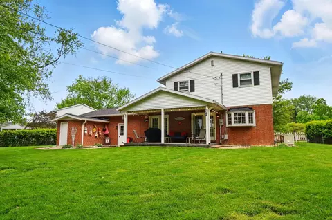 Exterior - 701 Hartford Dr, Springfield, OH 45503 photo 7 of 14
