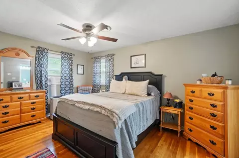 Bedroom - 701 Hartford Dr, Springfield, OH 45503 photo 1 of 9