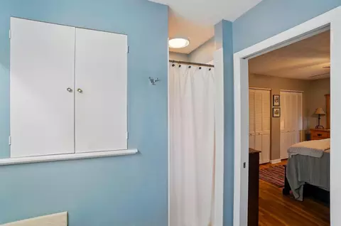 Bath - 701 Hartford Dr, Springfield, OH 45503 photo 4 of 6