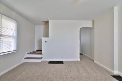 Living - 784 E Mithoff St, Columbus, OH 43206 photo 3 of 3