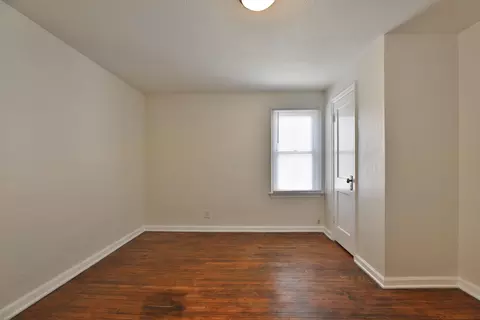 Bedroom - 784 E Mithoff St, Columbus, OH 43206 photo 5 of 6
