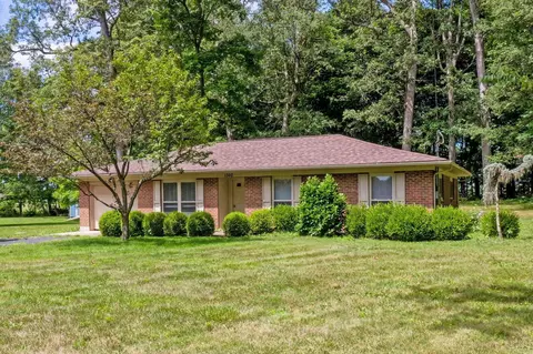 1360 W Choctaw Dr, London, OH 43140