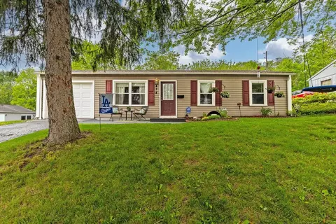 474 Sunset Dr, Johnstown, OH 43031