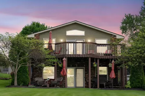 1244 E Choctaw Dr, London, OH 43140