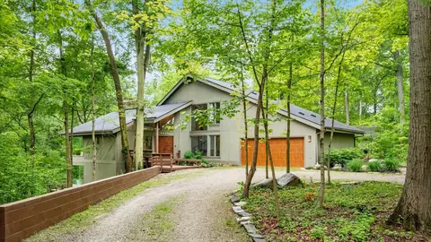 4171 Clotts Rd, Columbus, OH 43230