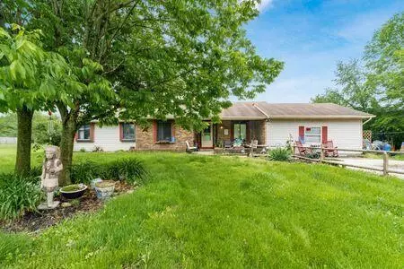 7341 E Broad St SW, Pataskala, OH 43062