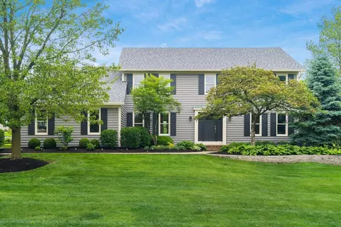 8809 Finlarig Dr, Dublin, OH 43017