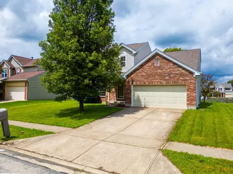 1353 Sentry Ln, Fairborn, OH 45324