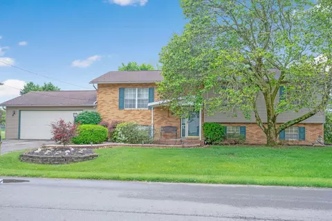 299 Sherwood Downs S, Newark, OH 43055