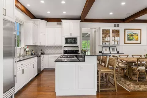 Kitchen - 2989 Old Path Rd, Blacklick, OH 43004 photo 3 of 5