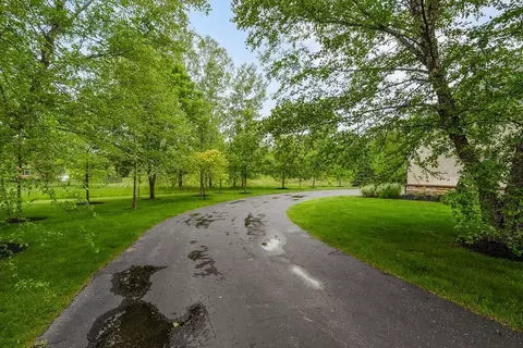 Exterior - 2989 Old Path Rd, Blacklick, OH 43004 photo 5 of 16