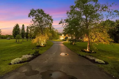 Exterior - 2989 Old Path Rd, Blacklick, OH 43004 photo 2 of 16
