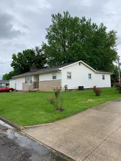 101 Gale Ct, Circleville, OH 43113 photo 2