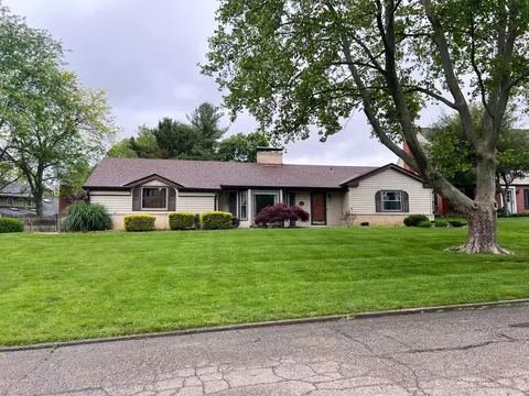 125 Crown Ct, Lancaster, OH 43130