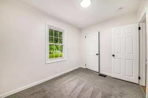 3232 Williams Rd, Columbus, OH 43207 photo 21