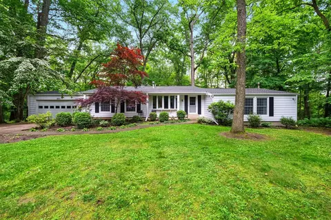 213 Kokosing Dr, Gambier, OH 43022