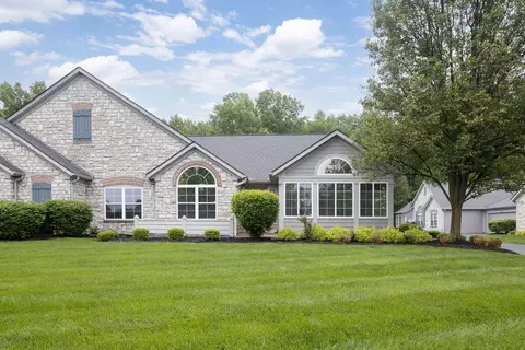 6174 Brickside Dr, New Albany, OH 43054