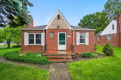 305 Letts Ave, Sunbury, OH 43074