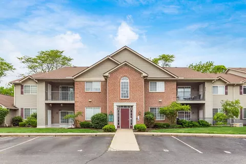 1989 Berrancher Dr, Columbus, OH 43228