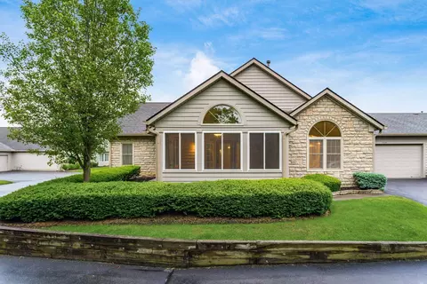 5790 Ravine Creek Dr, Grove City, OH 43123