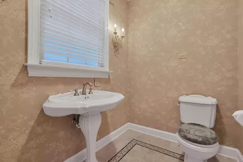 Bath - 1200 Willow Rd, Springfield, OH 45502 photo 7 of 7