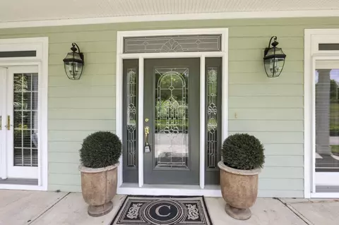 Entry Way - 1200 Willow Rd, Springfield, OH 45502 photo 1 of 5
