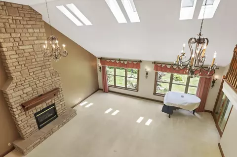 Living - 1200 Willow Rd, Springfield, OH 45502 photo 6 of 6