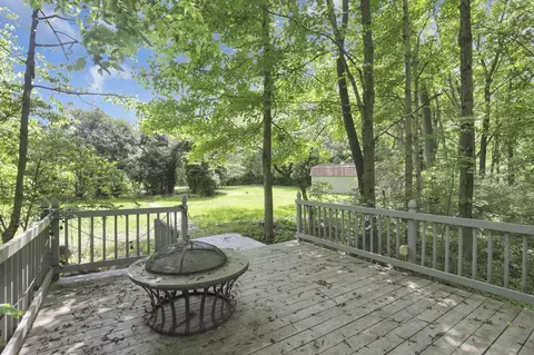 Exterior - 1200 Willow Rd, Springfield, OH 45502 photo 10 of 11