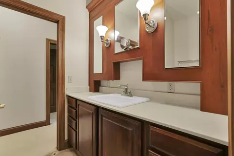 Bath - 1200 Willow Rd, Springfield, OH 45502 photo 5 of 7