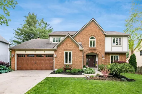 1009 Farrington Dr, Westerville, OH 43081