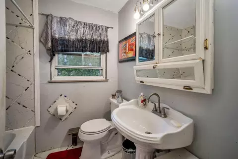 1031 Thunderbird Ave, Cincinnati, OH 45231 photo 9