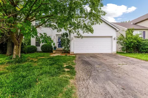 6582 Cloverlawn Cir, Canal Winchester, OH 43110