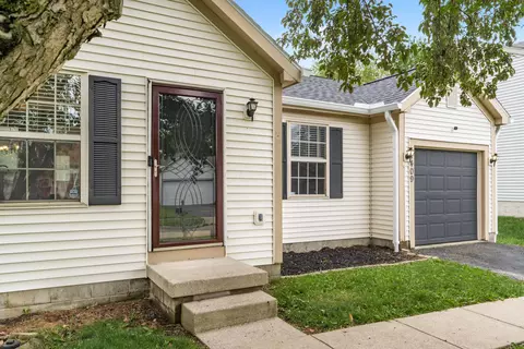 1409 Hackworth St, Columbus, OH 43207 photo 2