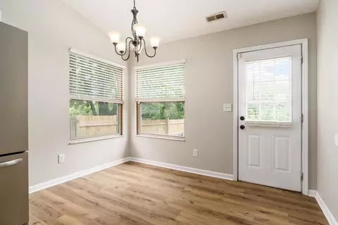 1409 Hackworth St, Columbus, OH 43207 photo 9