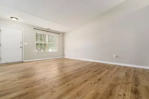 1409 Hackworth St, Columbus, OH 43207 photo 6