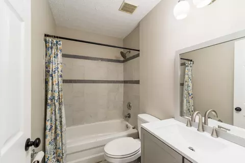 1409 Hackworth St, Columbus, OH 43207 photo 14